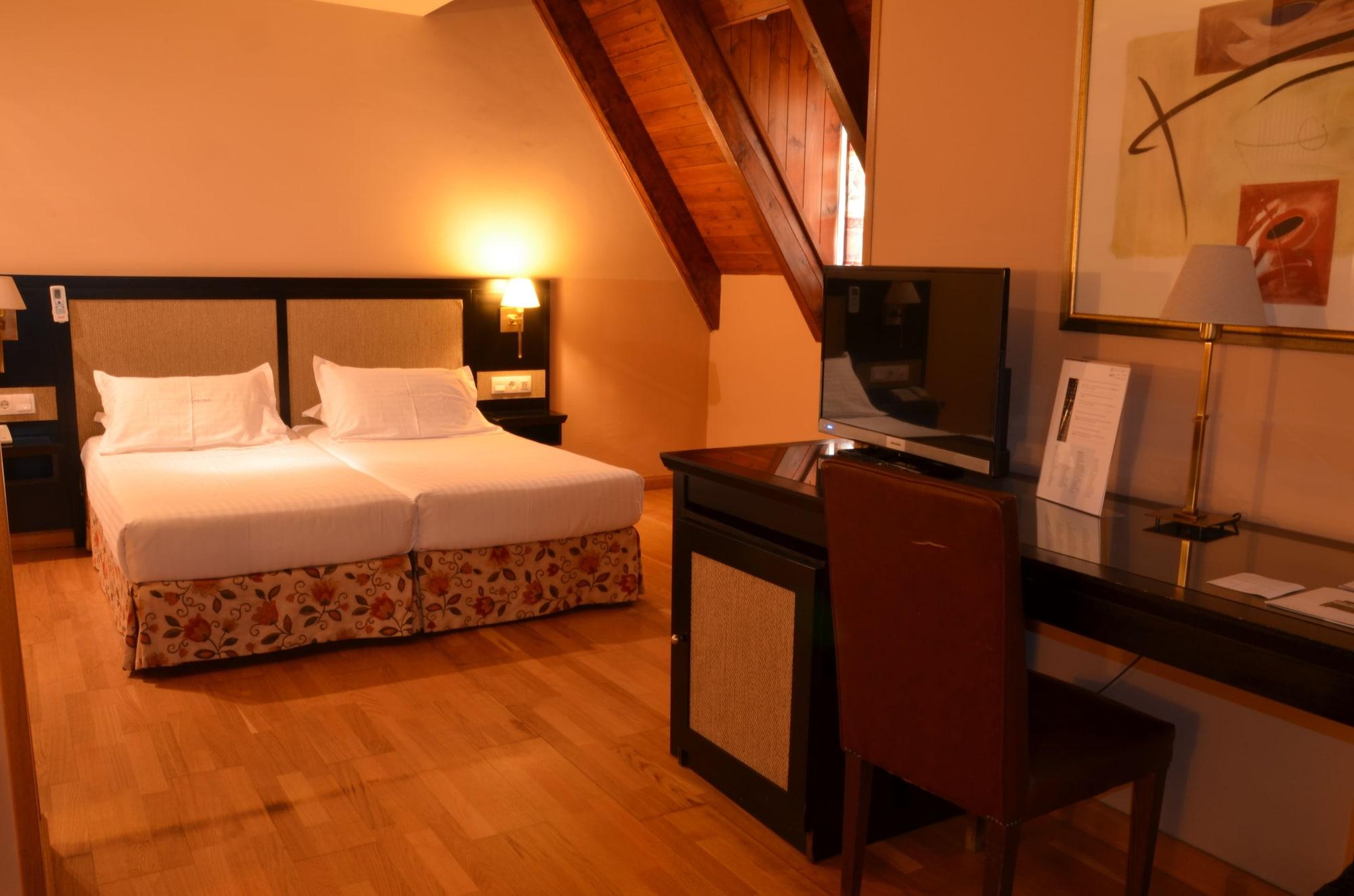 Hotel Spa Acevi Val D'Aran Vielha Luaran gambar