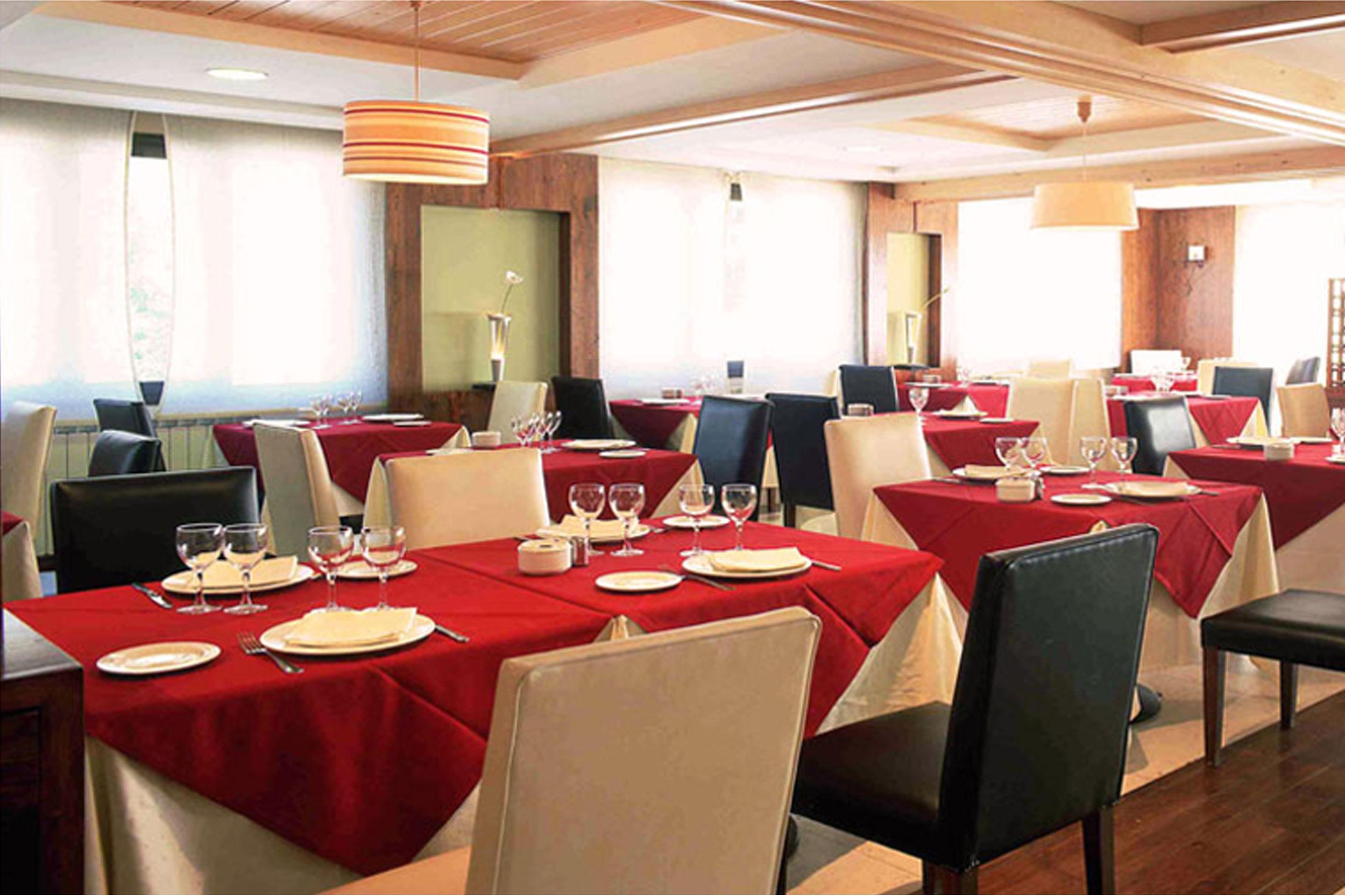 Hotel Spa Acevi Val D'Aran Vielha Luaran gambar