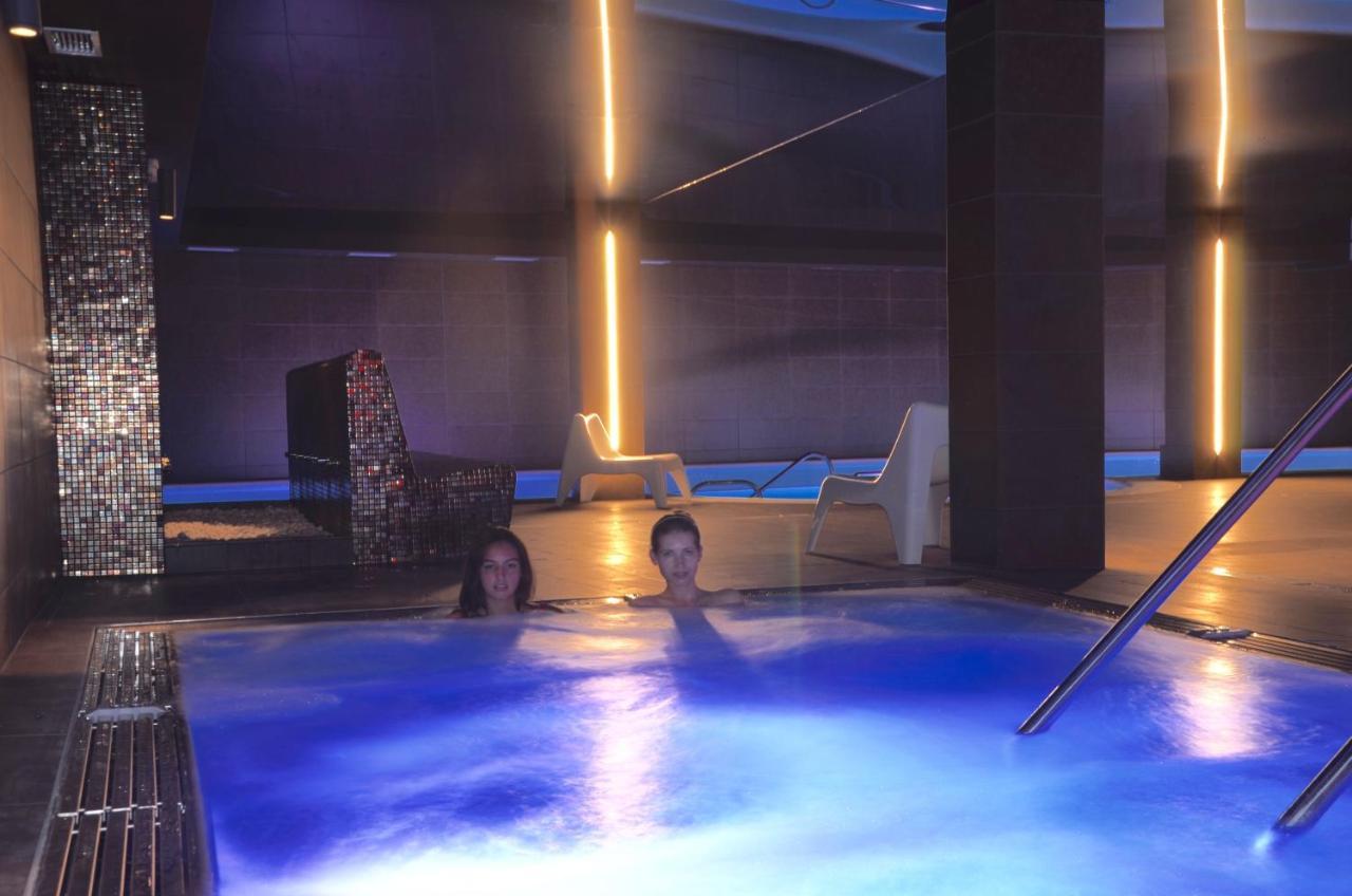 Hotel Spa Acevi Val D'Aran Vielha Luaran gambar