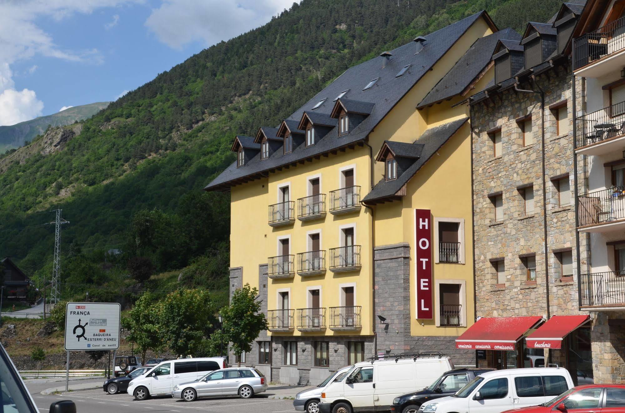 Hotel Spa Acevi Val D'Aran Vielha Luaran gambar